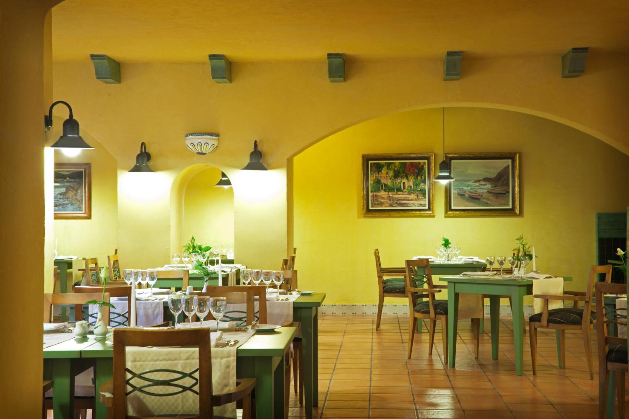 Adrian Hoteles Roca Nivaria Costa Adeje  Εξωτερικό φωτογραφία Restaurant in Italy